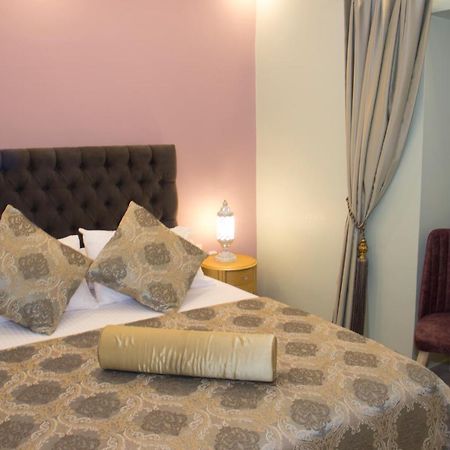 Itimat Otel Урла Екстериор снимка