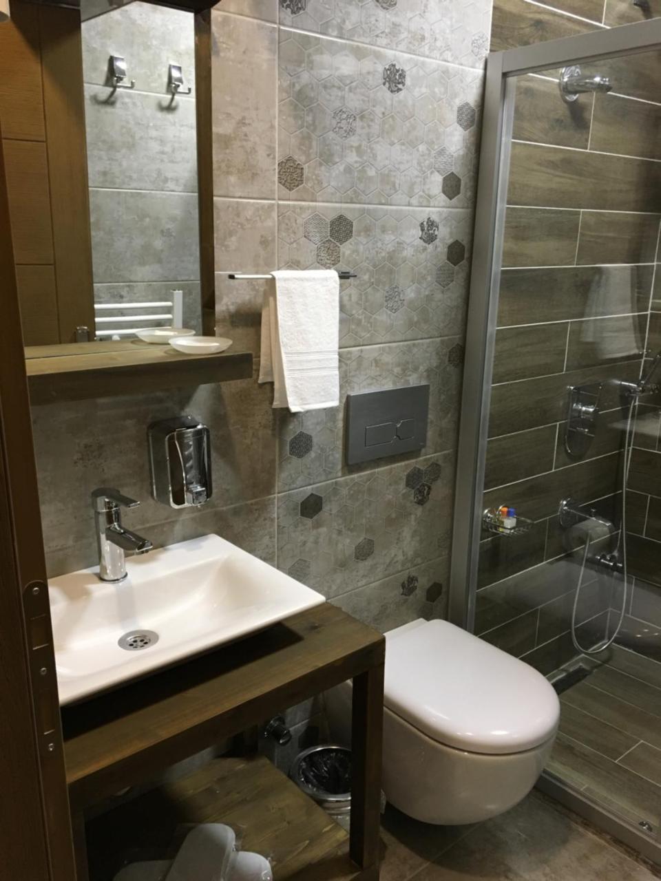 Itimat Otel Урла Екстериор снимка