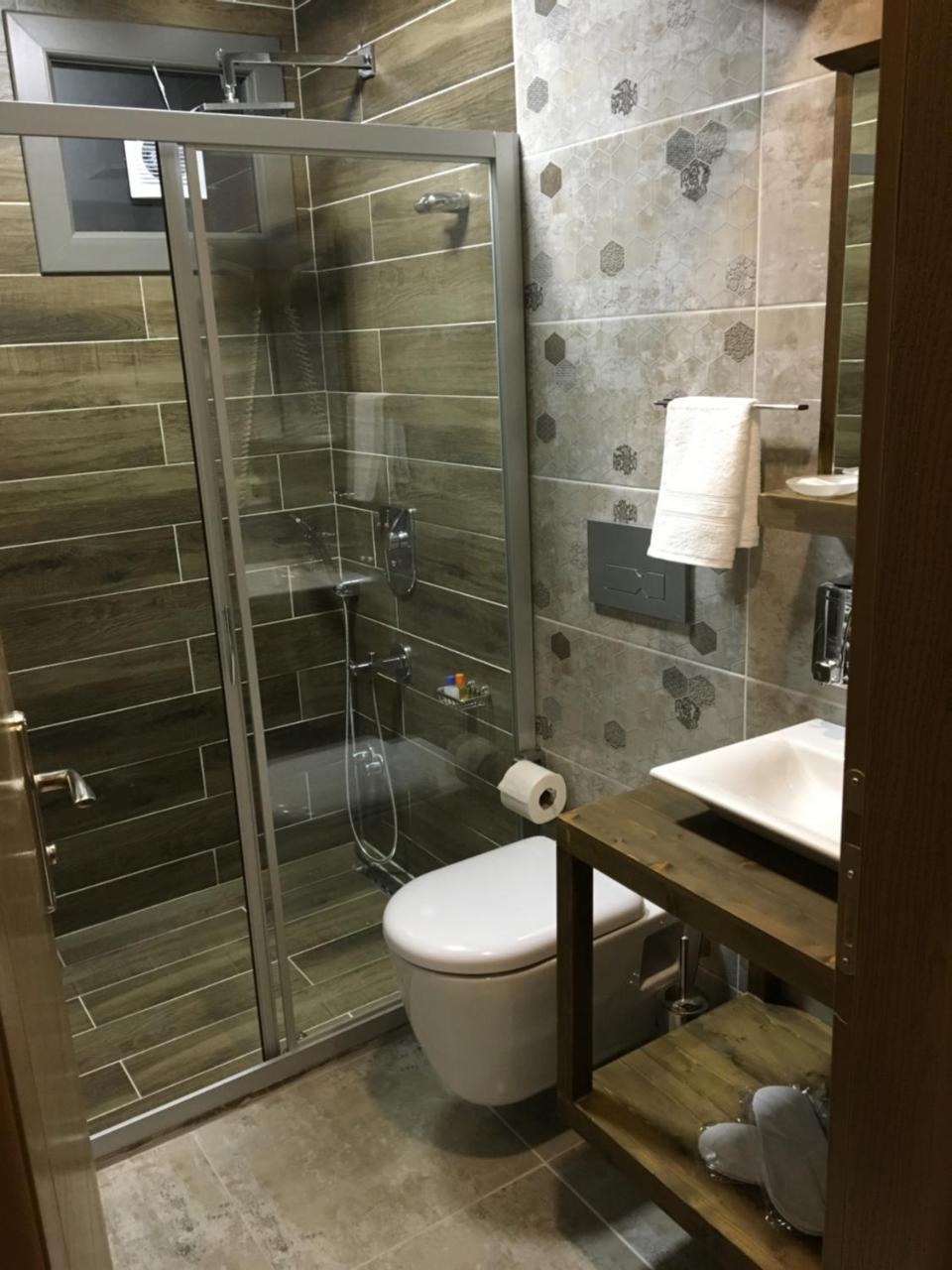 Itimat Otel Урла Екстериор снимка