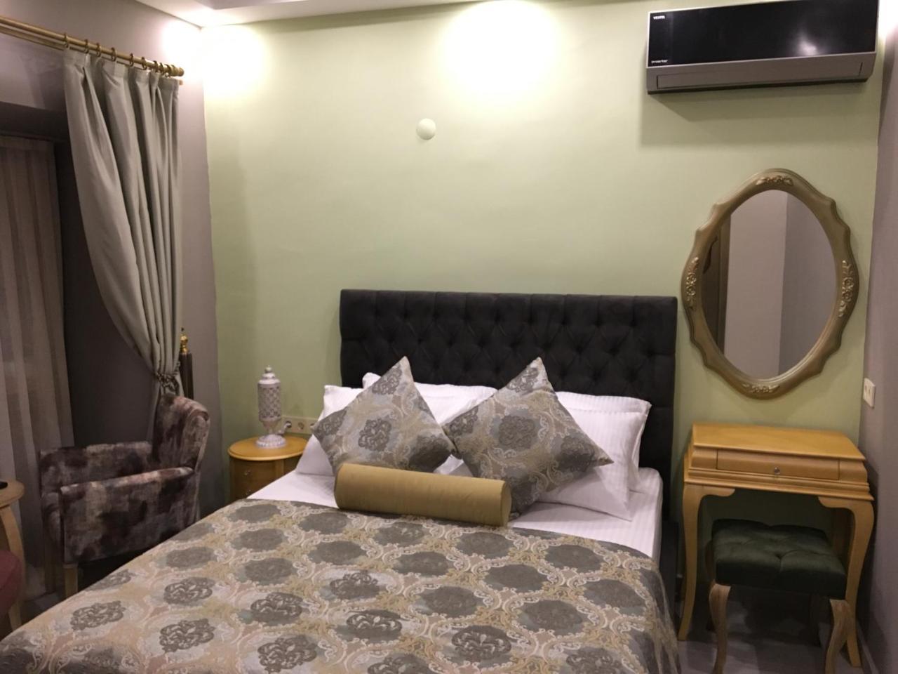 Itimat Otel Урла Екстериор снимка